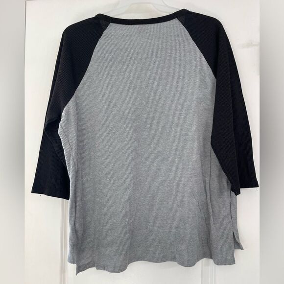 Holiday Time graphic tee Merry Christmas NWT XL (16-18) - Picture 3 of 3